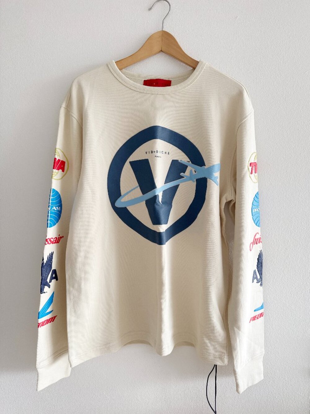Vie Riche Mens long sleeve graphic tee - Size M